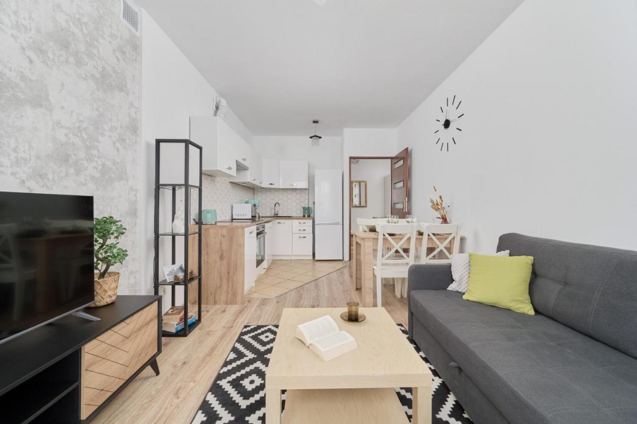 Family Kamienna With Balcony 1,5 Km To Wroclavia By Renters Вроцлав